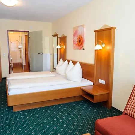 ポザウナー 3* ザンクト・ファイト・イム・ポンガウ